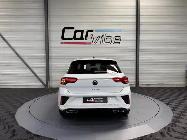 Volkswagen T-Roc view 5