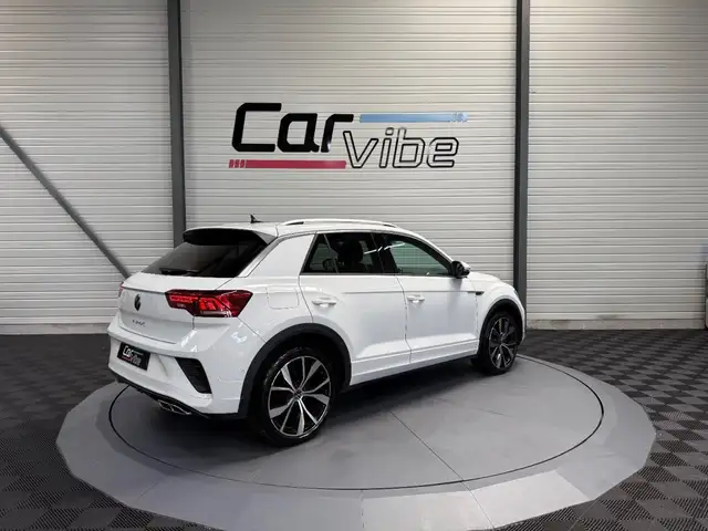 Volkswagen T-Roc view 4
