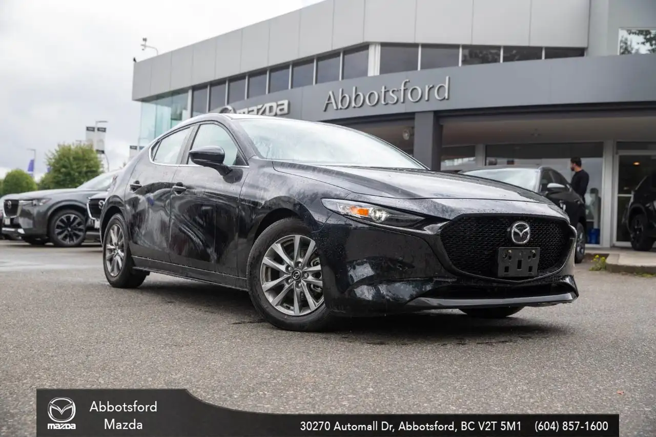 2025 Mazda 3 GS — photo 1