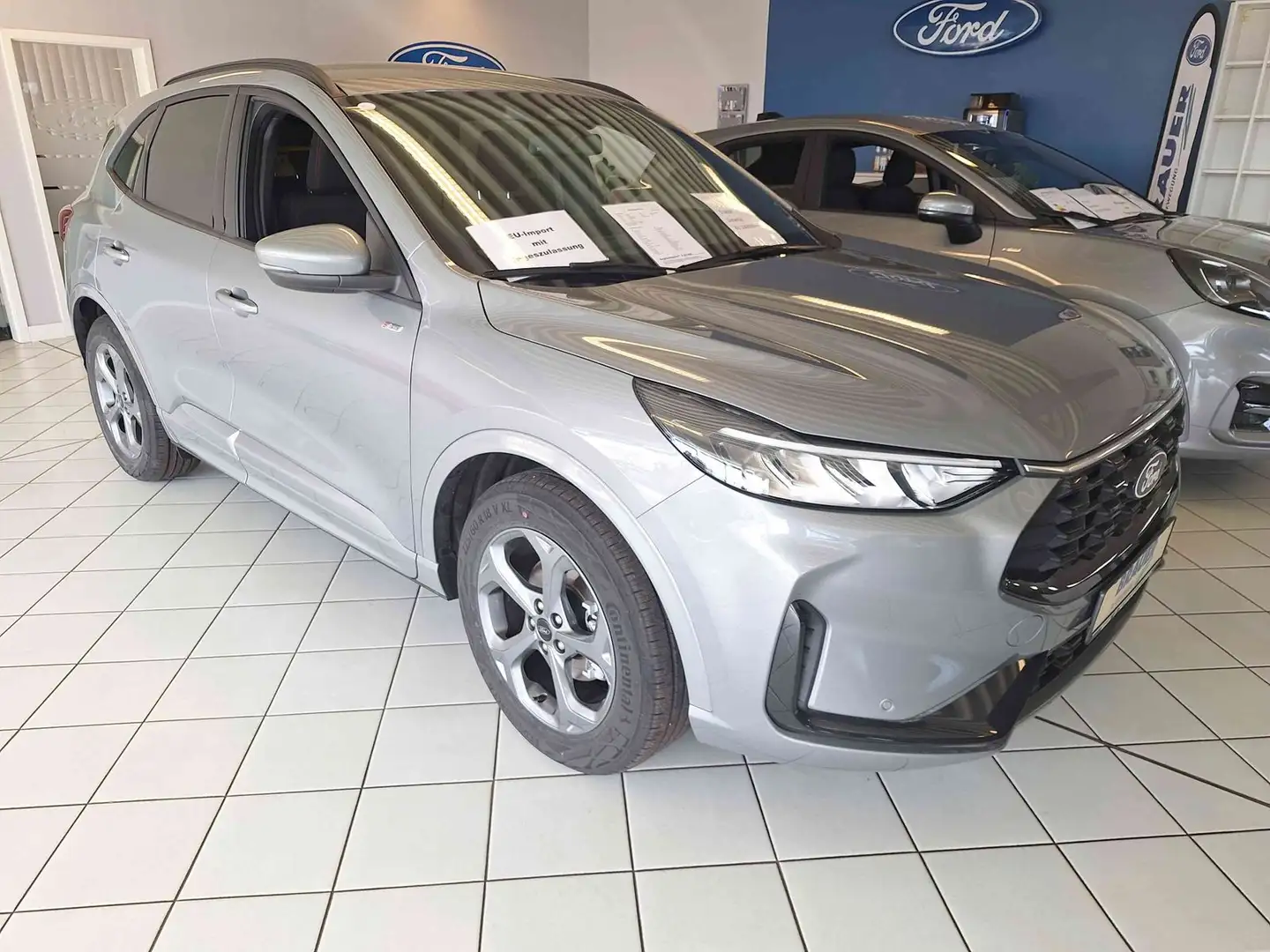 Ford Kuga ST-Line Silber - 1