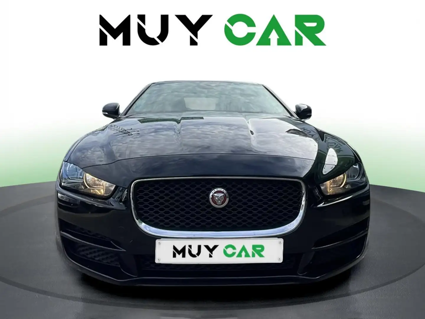 Jaguar XE 2.0 Diesel Pure Aut. 180 Negro - 2