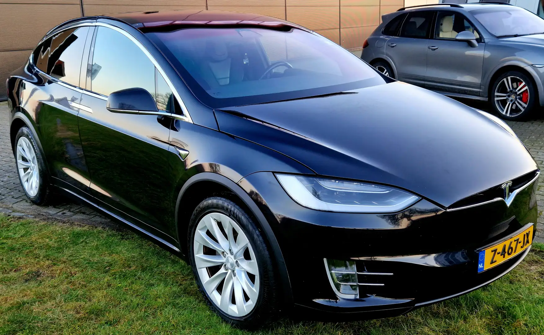 Tesla Model X Model X 75D Basis 75D + accu/motor garantie Fekete - 1
