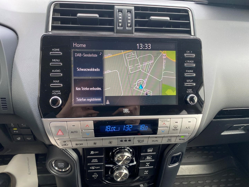 Toyota Land Cruiser Niveau Navi Leder Sound JBL Klimasitze LED ACC App — photo 11