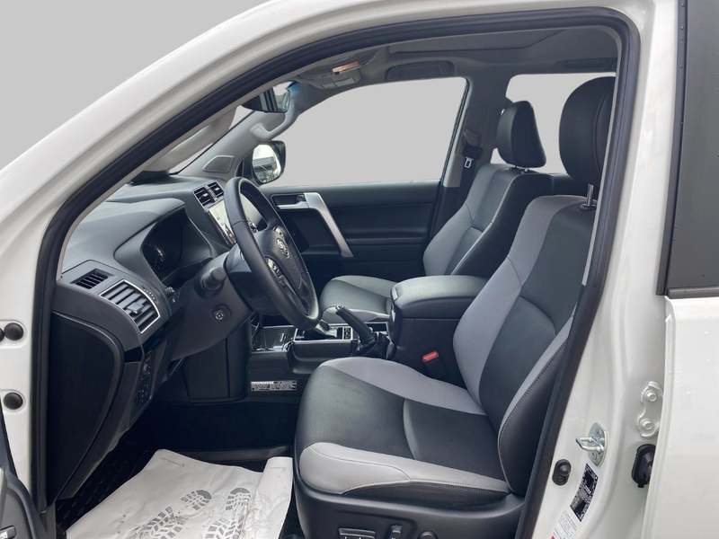 Toyota Land Cruiser Niveau Navi Leder Sound JBL Klimasitze LED ACC App — photo 9