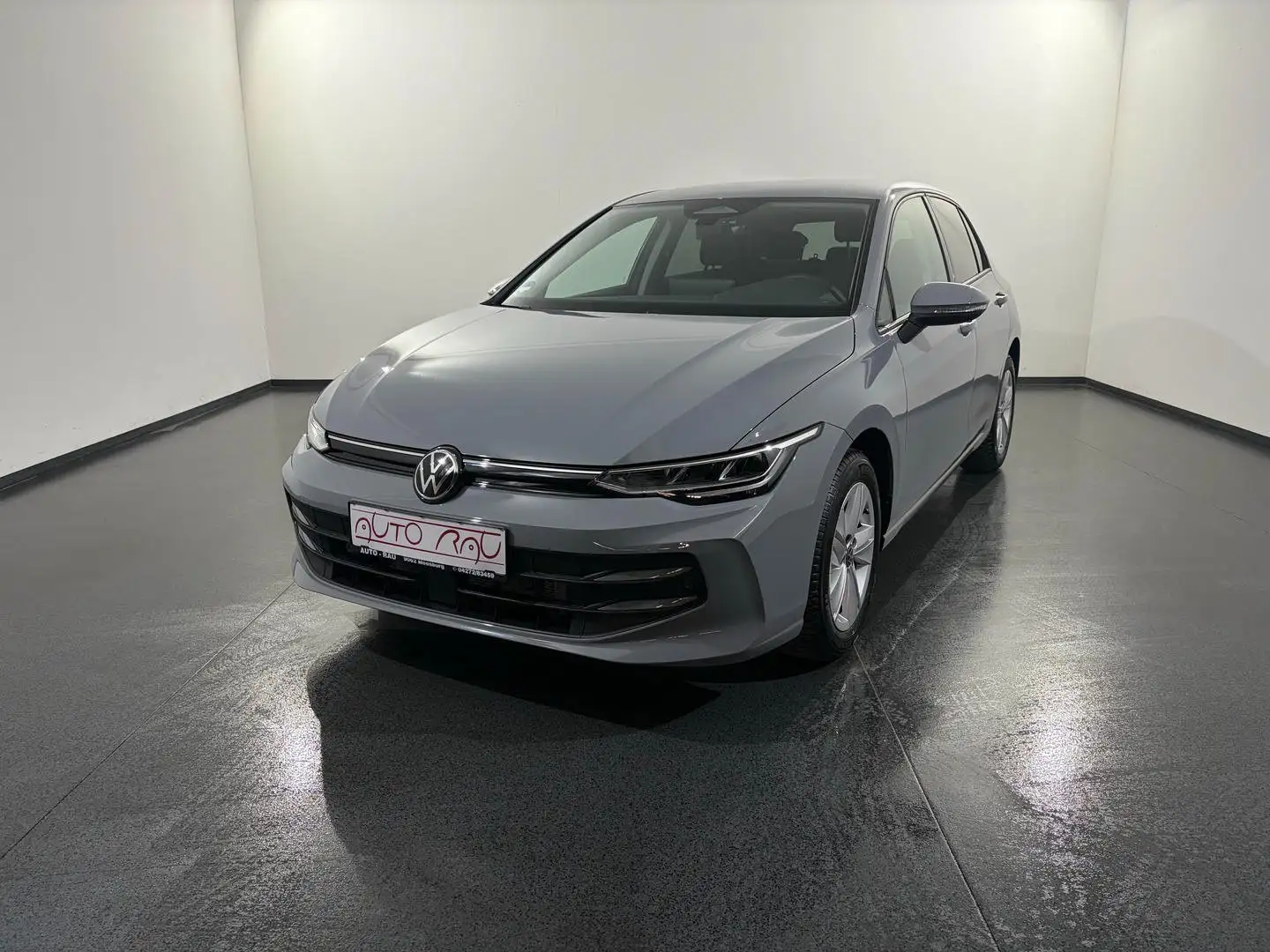 Volkswagen Golf 8 Limo. 1.5 TSI Life *LED*ACC*RFK*APP* Grau - 2