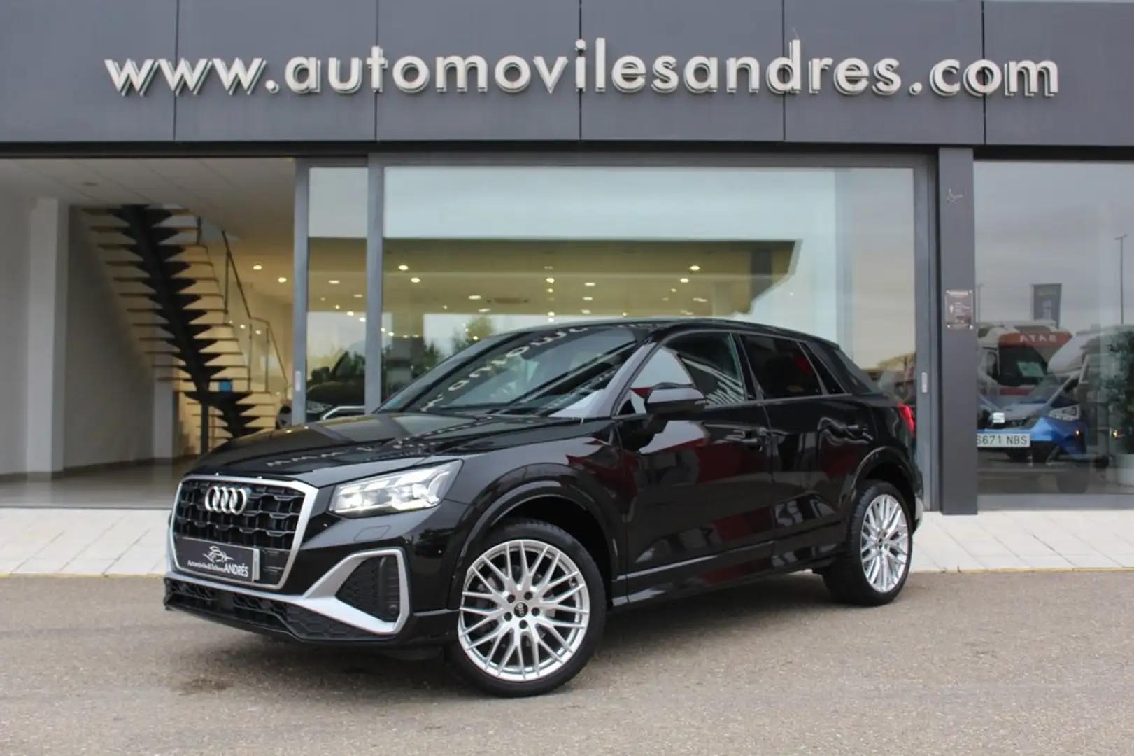 Audi Q2 30 TDI S line S tronic 85kW Negro - 1