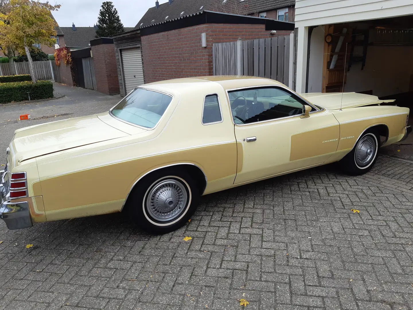 Dodge Charger daytona Bej - 1