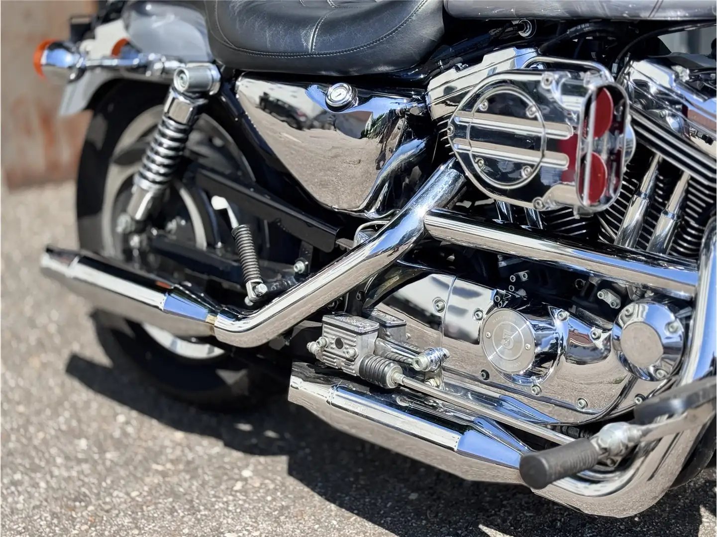 Harley-Davidson 1200 Custom - 2
