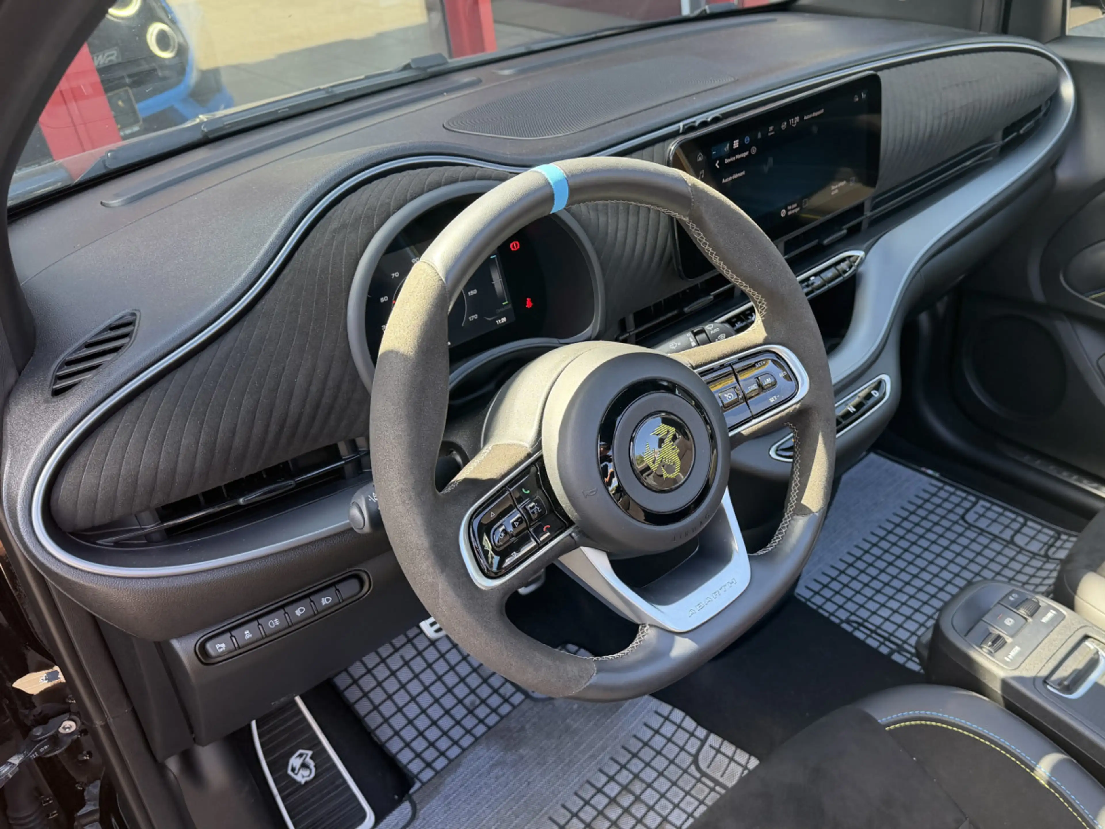 Abarth 500 CABRIO TURISMO LED CUIR NAVI 1 HAND — photo 7