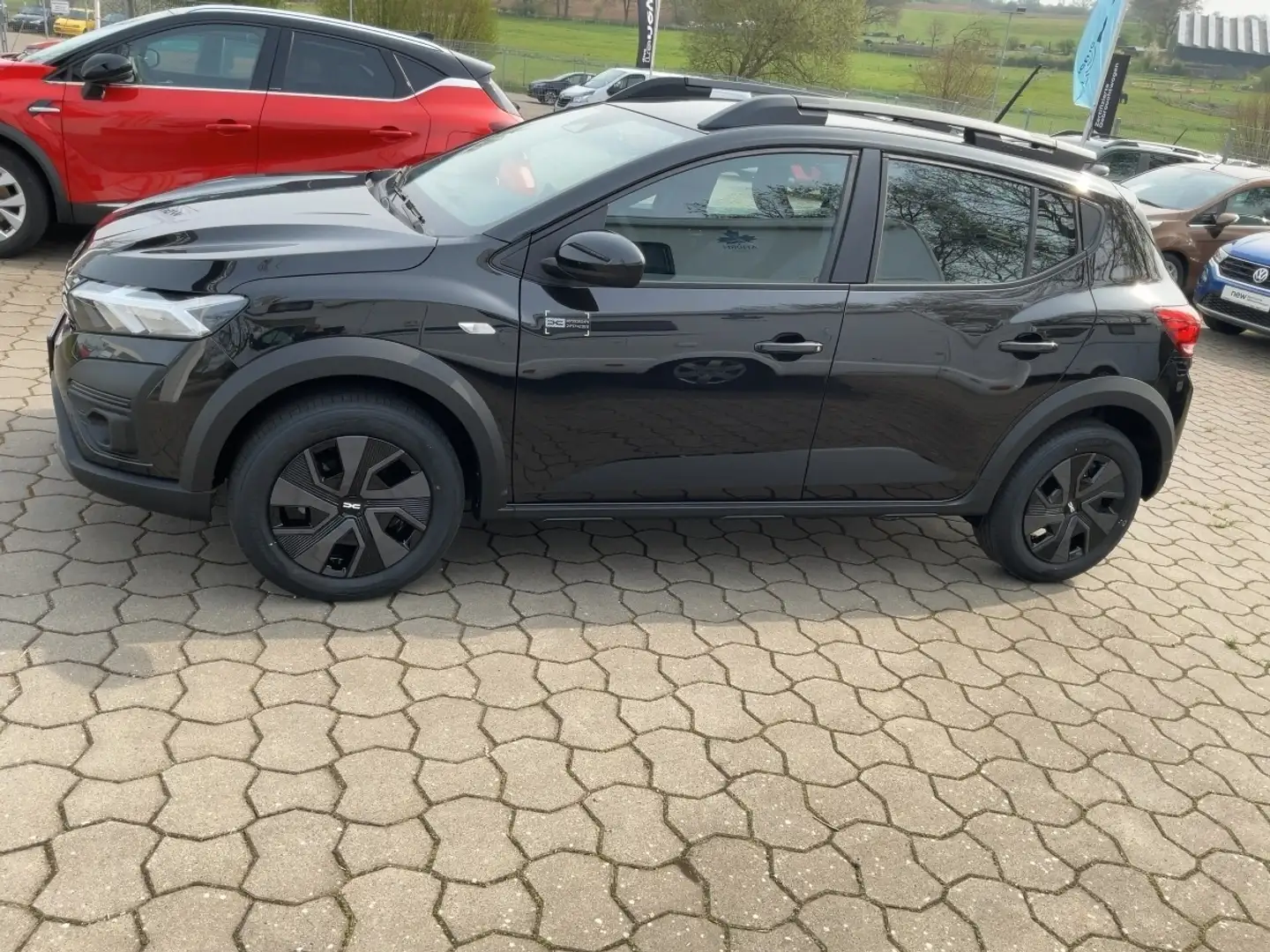 Dacia Sandero Stepway Expression ECO-G 100 Schwarz - 2