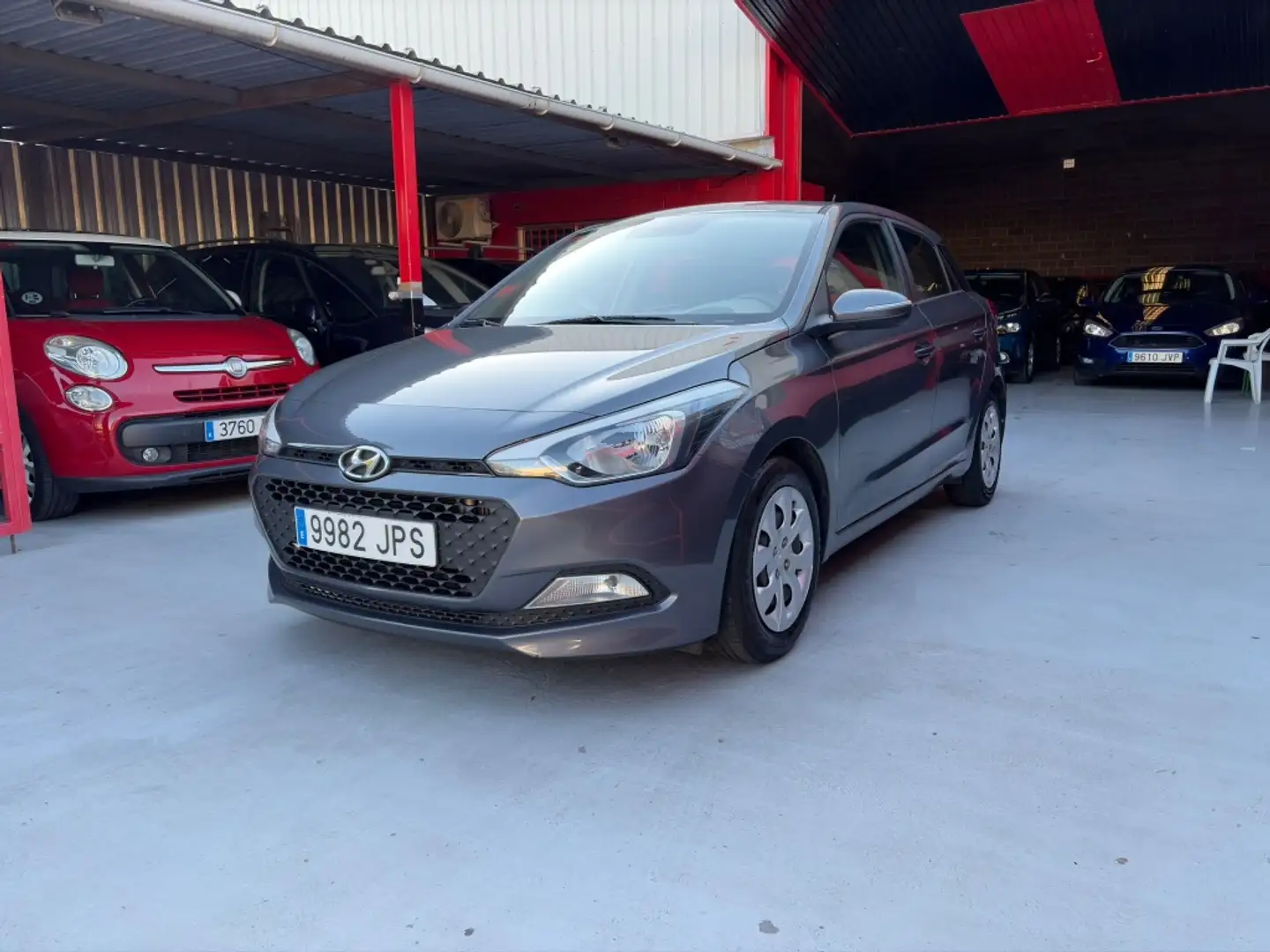 Hyundai i20 1.1CRDI BD Klass Gris - 2