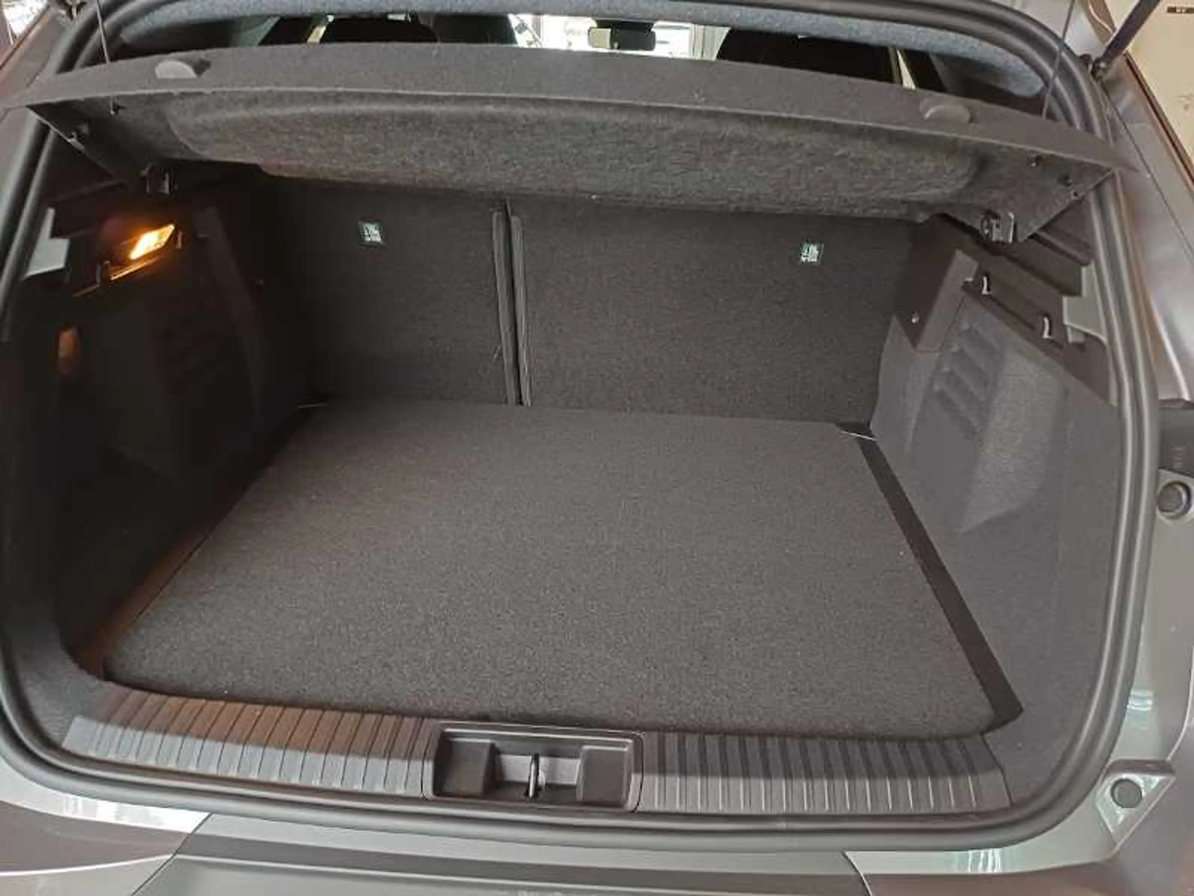 Mitsubishi Grandis Diamant PLUS 1.3 T-Benziner 7-DCT — photo 11
