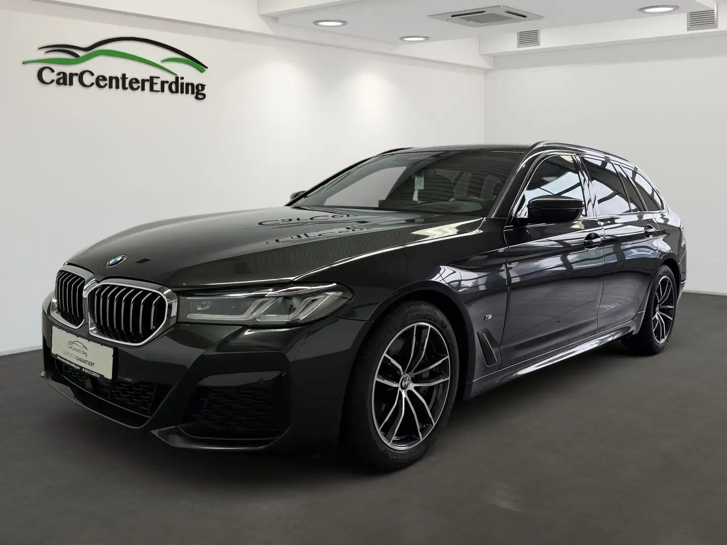 BMW 540 iTxDrive*M Sport*Laser*ACC*Navi*AHK*H&K*Kamer Grijs - 1
