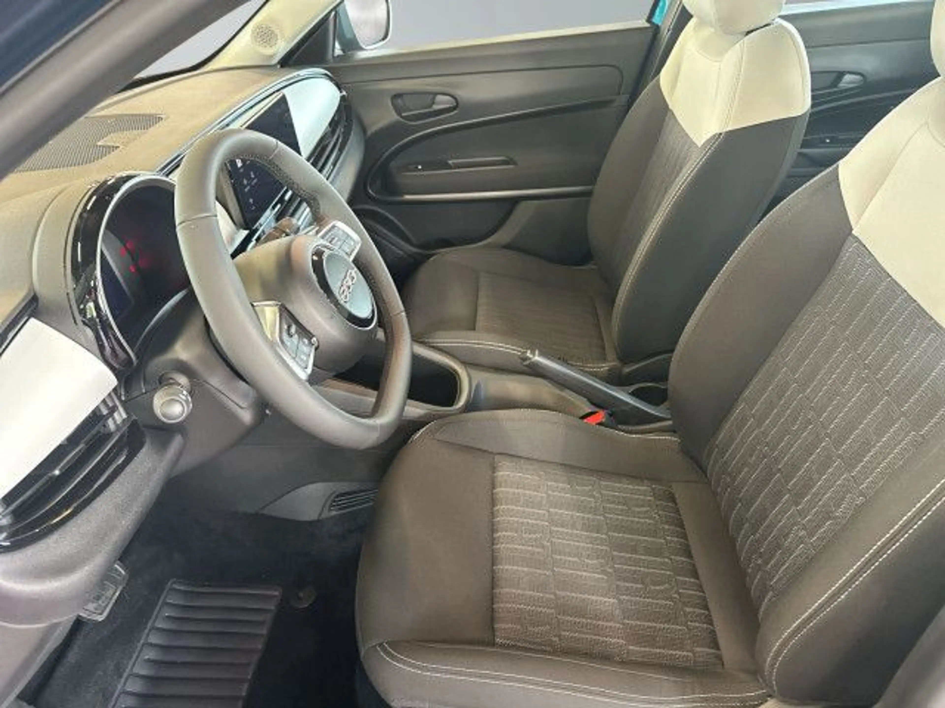 Fiat 600 Pop 1.2 T3 MHEV Bluetooth LED Klima — photo 12