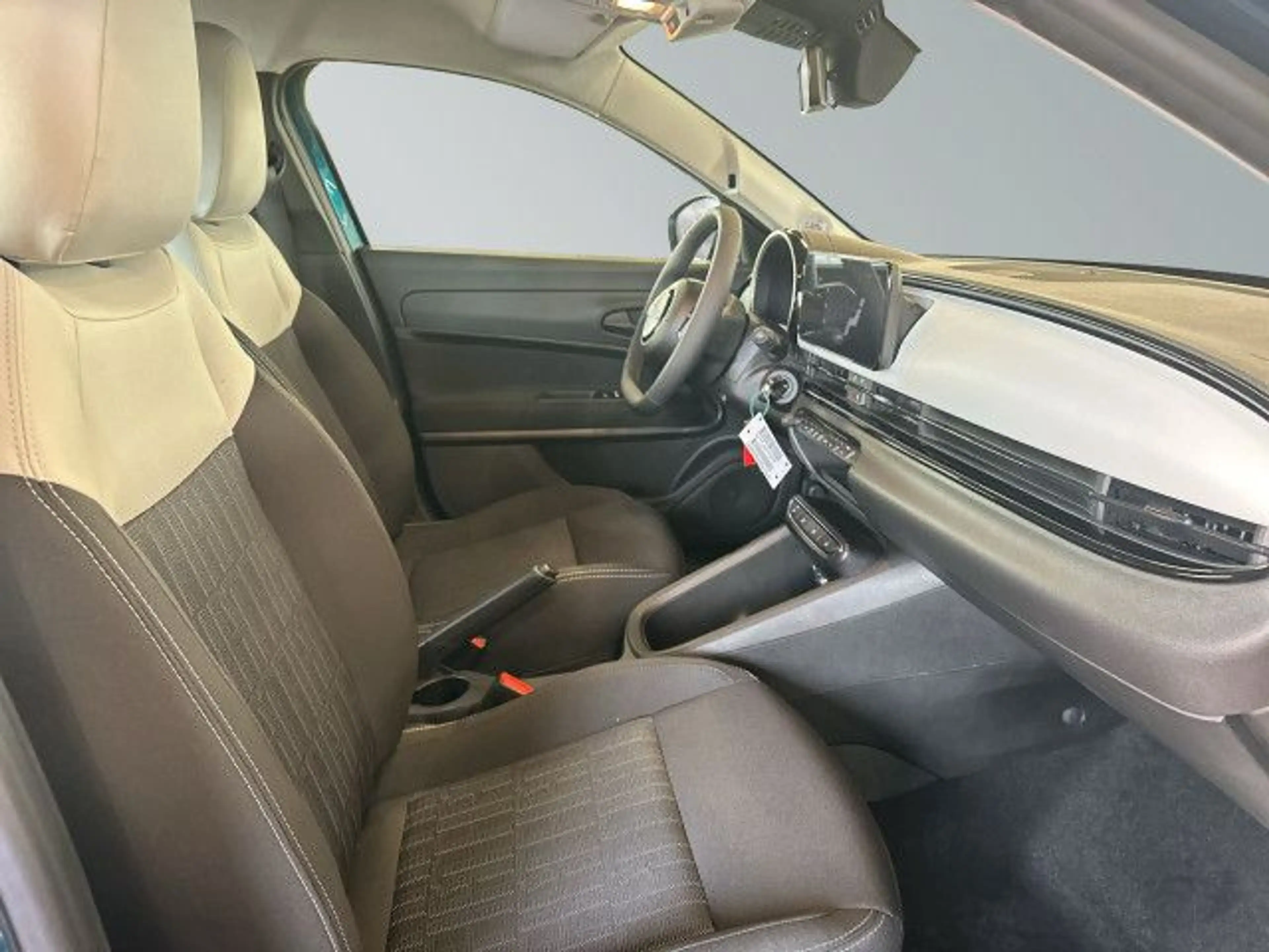 Fiat 600 Pop 1.2 T3 MHEV Bluetooth LED Klima — photo 11