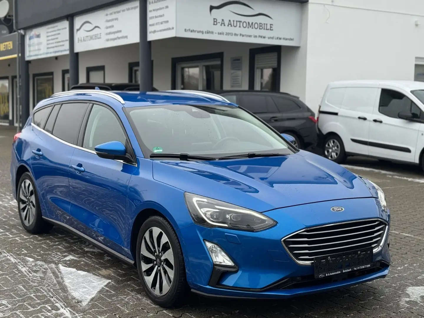 Ford Focus Turnier Cool & Connect Blau - 1