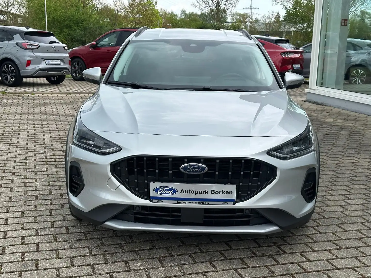 Ford Focus Turnier Active Head-Up Winter Paket LED Argent - 2
