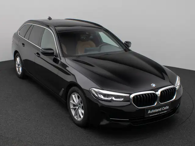 BMW 5 Series view 3