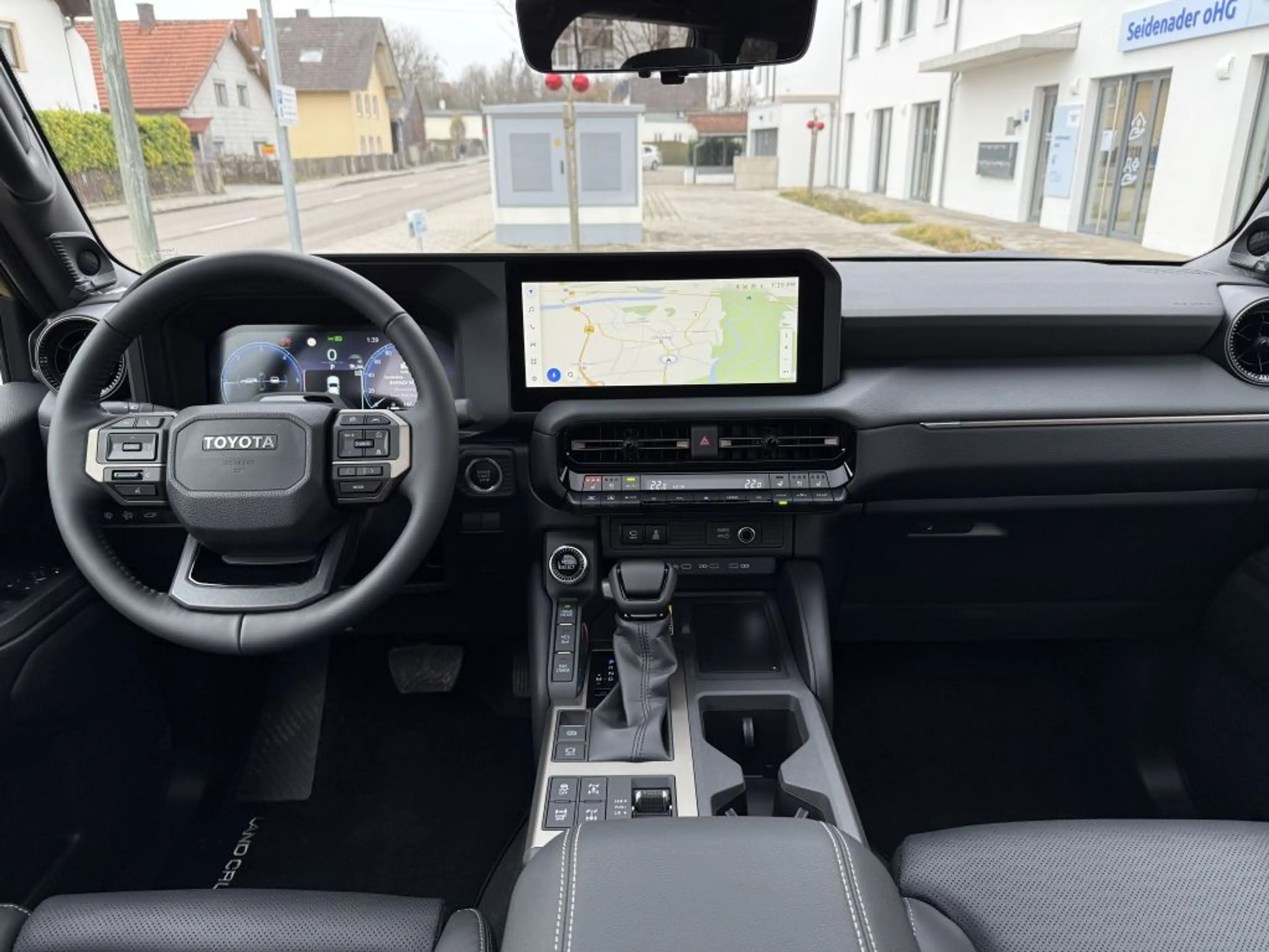 Toyota Land Cruiser 250 Mild-Hybrid Lounge Pano.dach,HUD,360°,Leder — photo 11