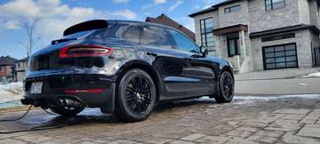 AWD 4dr