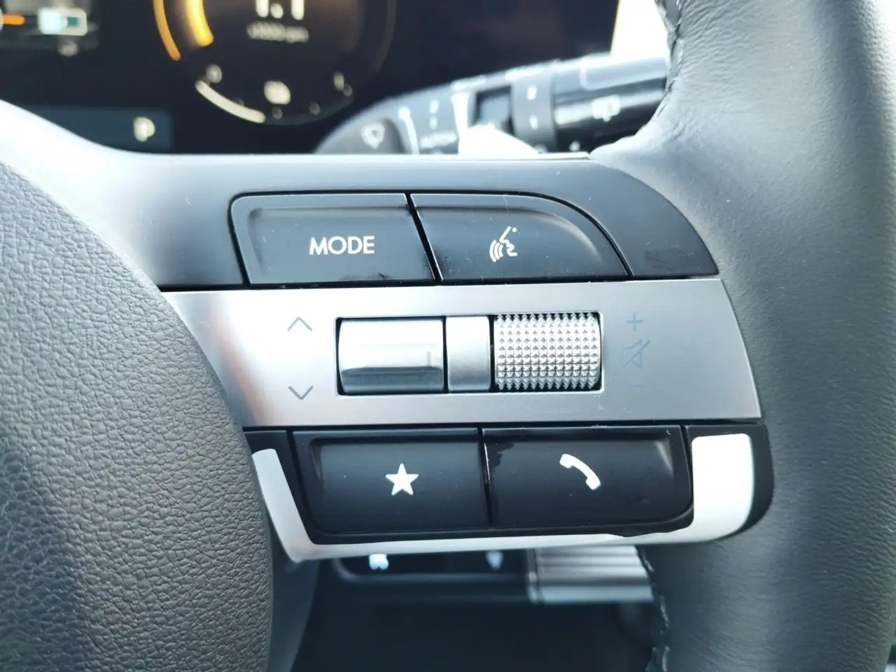 Hyundai TUCSON FL 1.6 T-GDI Plug-in-Hybrid Prime AT 4WD 4xSHZ*ACC 27