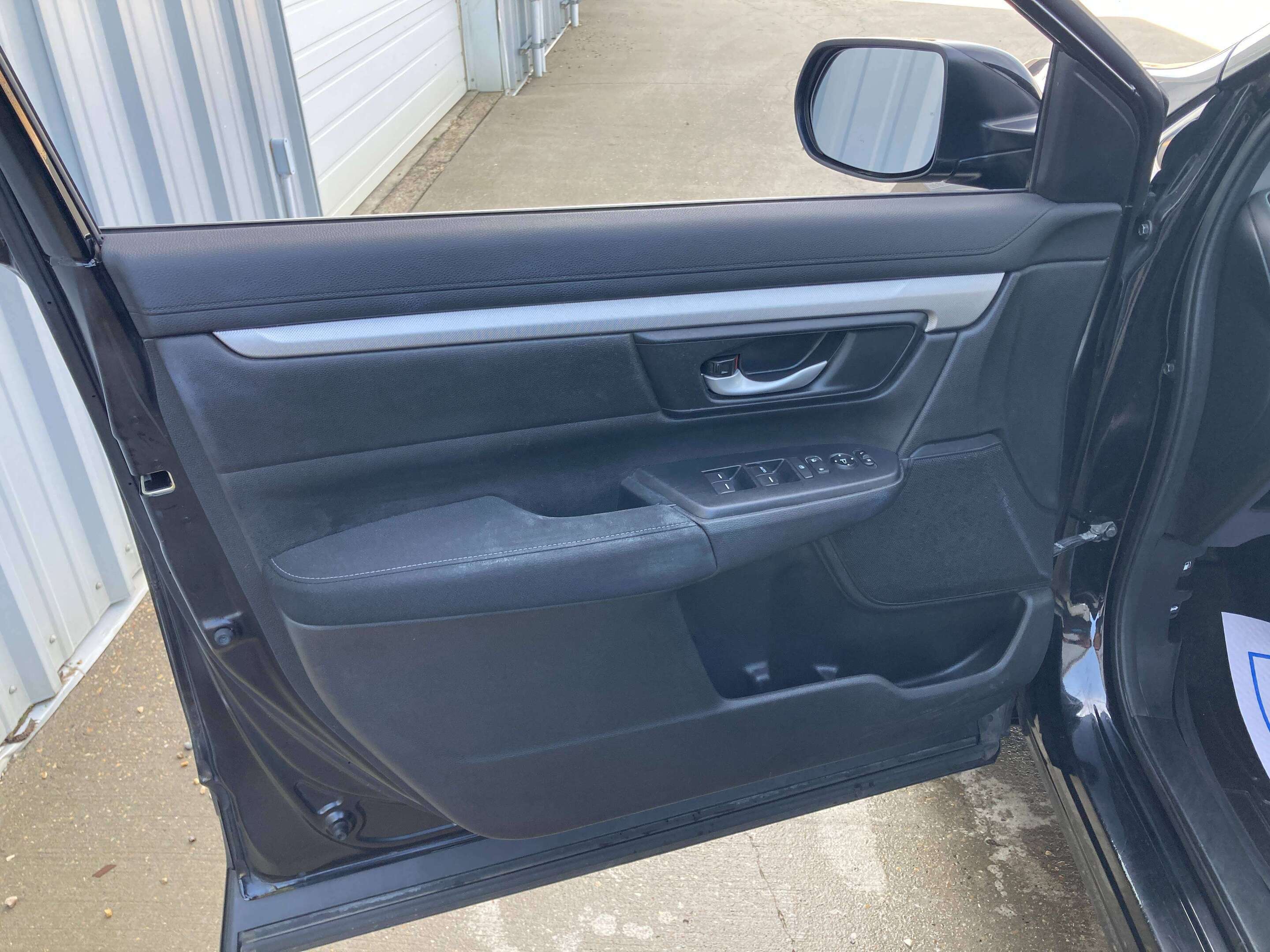 used 2018 Honda CR-V car, priced at $22,900