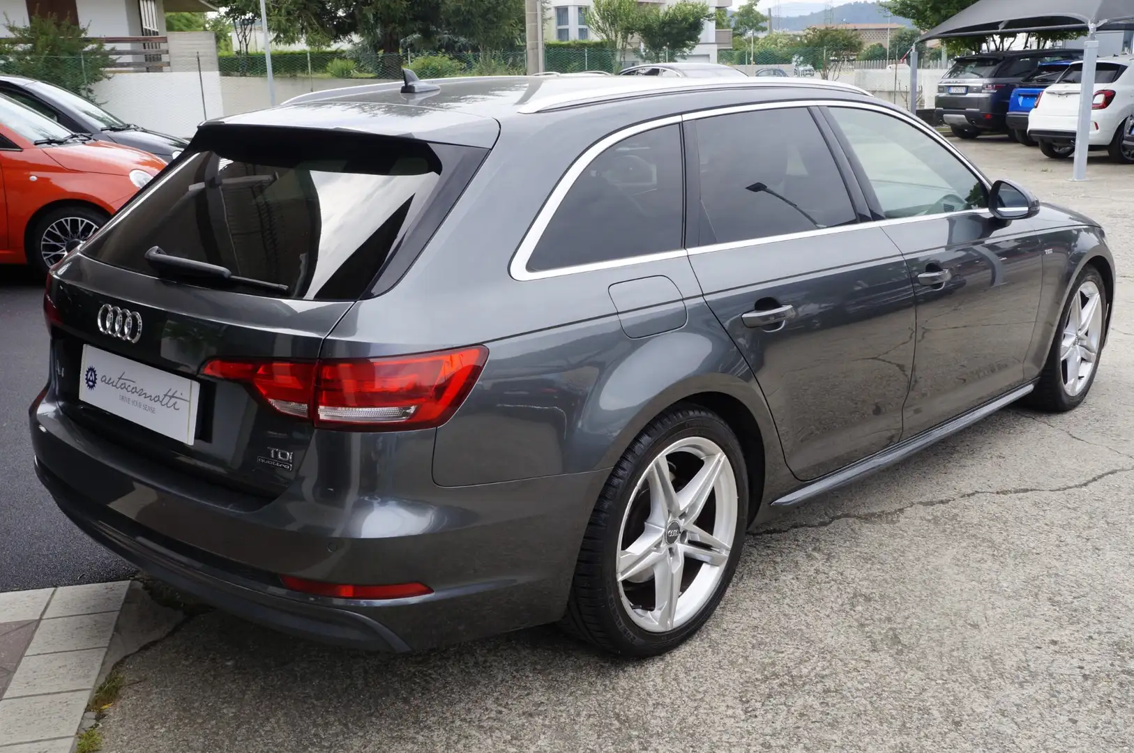 Audi A4 Avant 2.0 TDI 190 CV quattro S tronic S LINE SLINE Сірий - 2