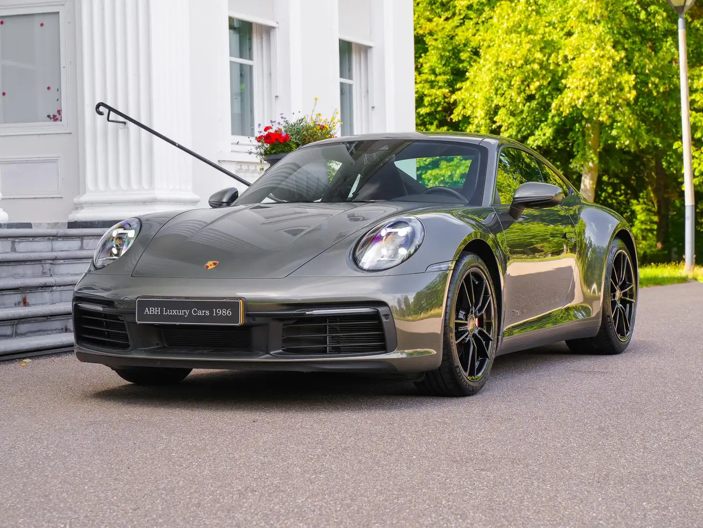 Porsche 992 3.0 Carrera T Groen - 2