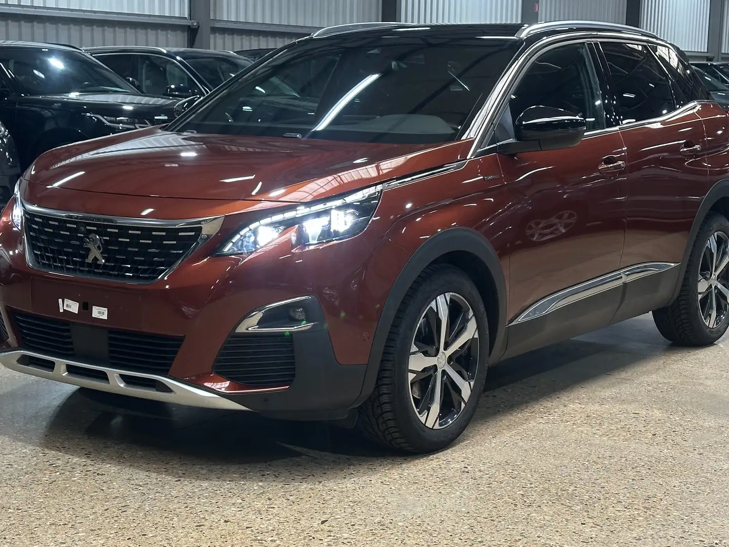 Peugeot 3008 1.2 PureTech GT Line Bruin - 1