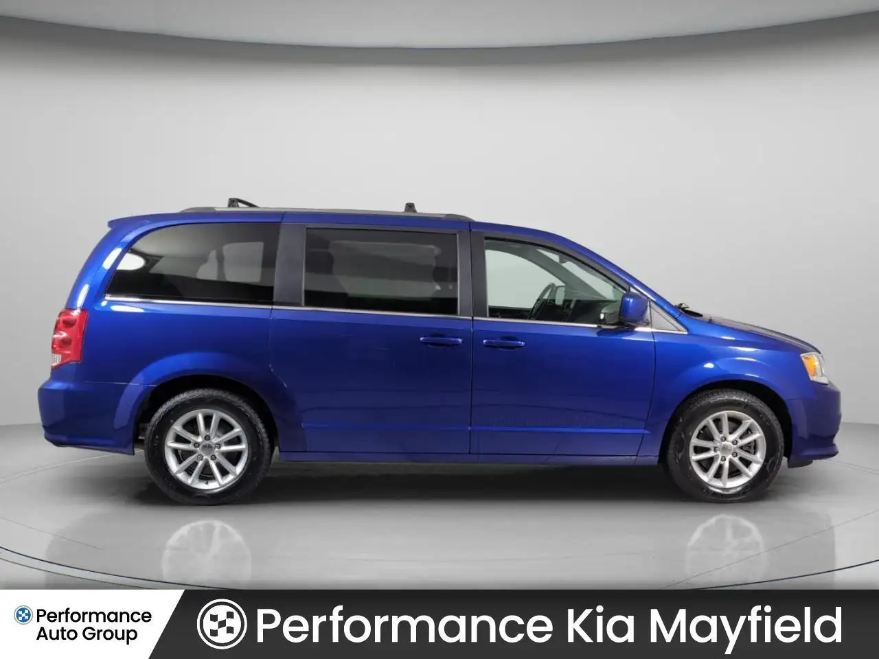 Dodge Grand Caravan снимка Dodge Grand Caravan