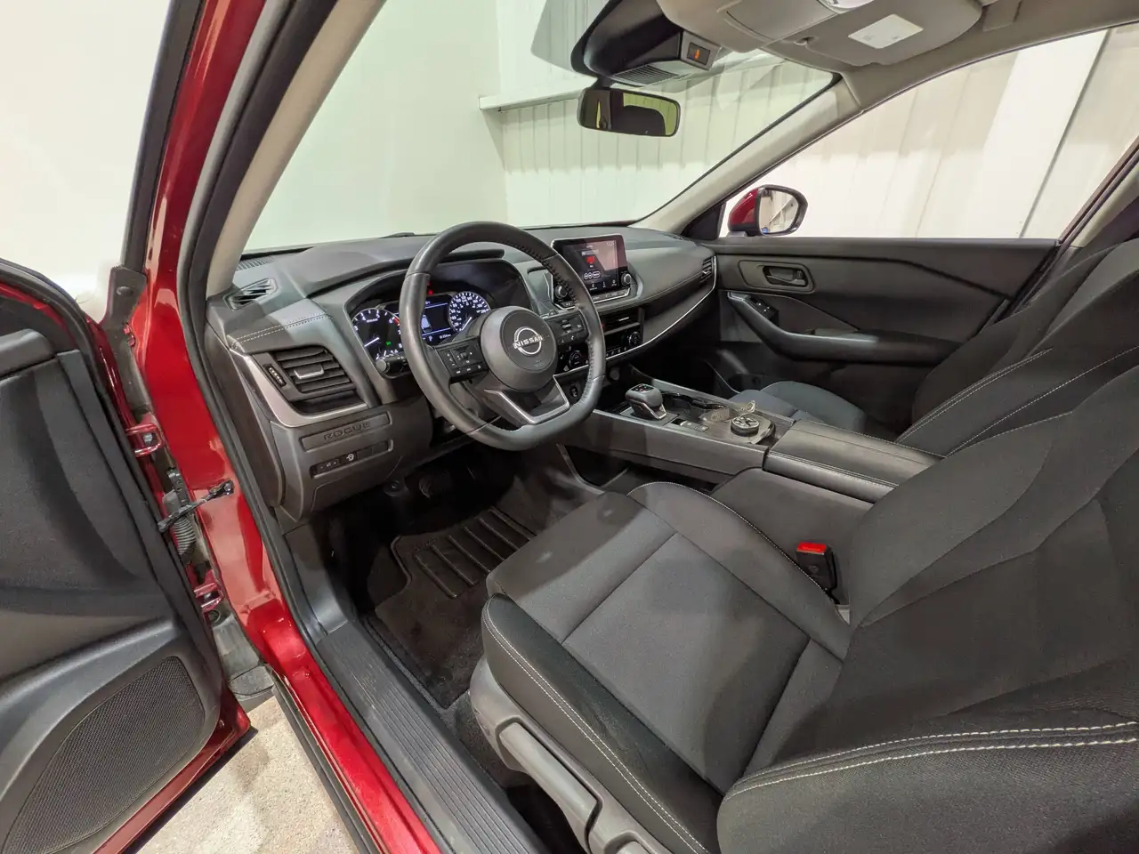 Nissan Rogue photo Nissan Rogue