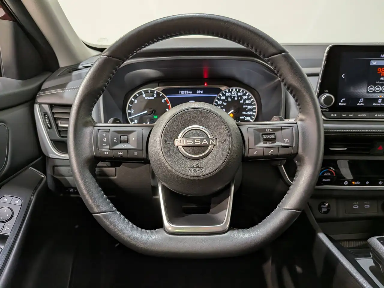 Nissan Rogue photo Nissan Rogue