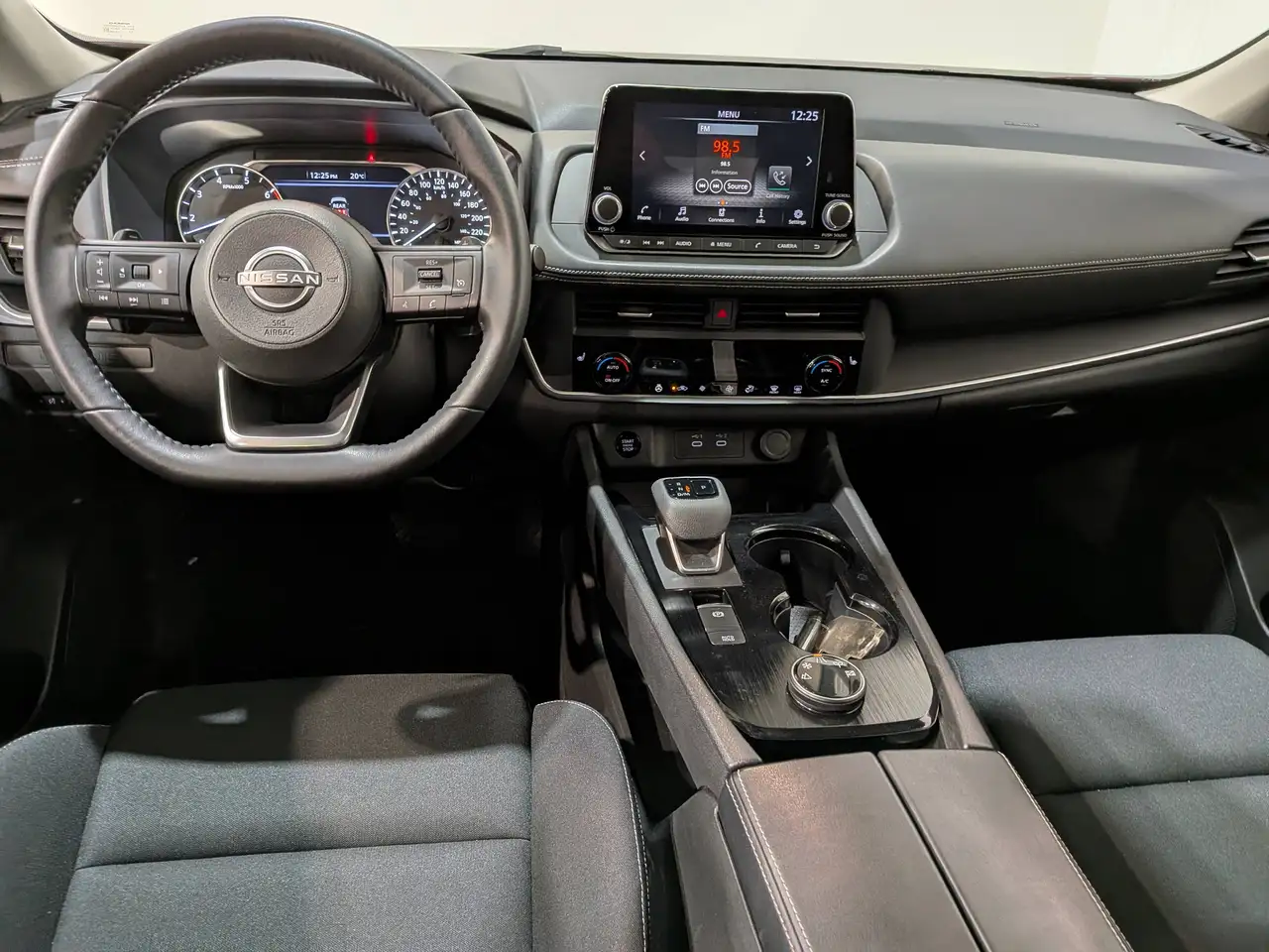 Nissan Rogue photo Nissan Rogue
