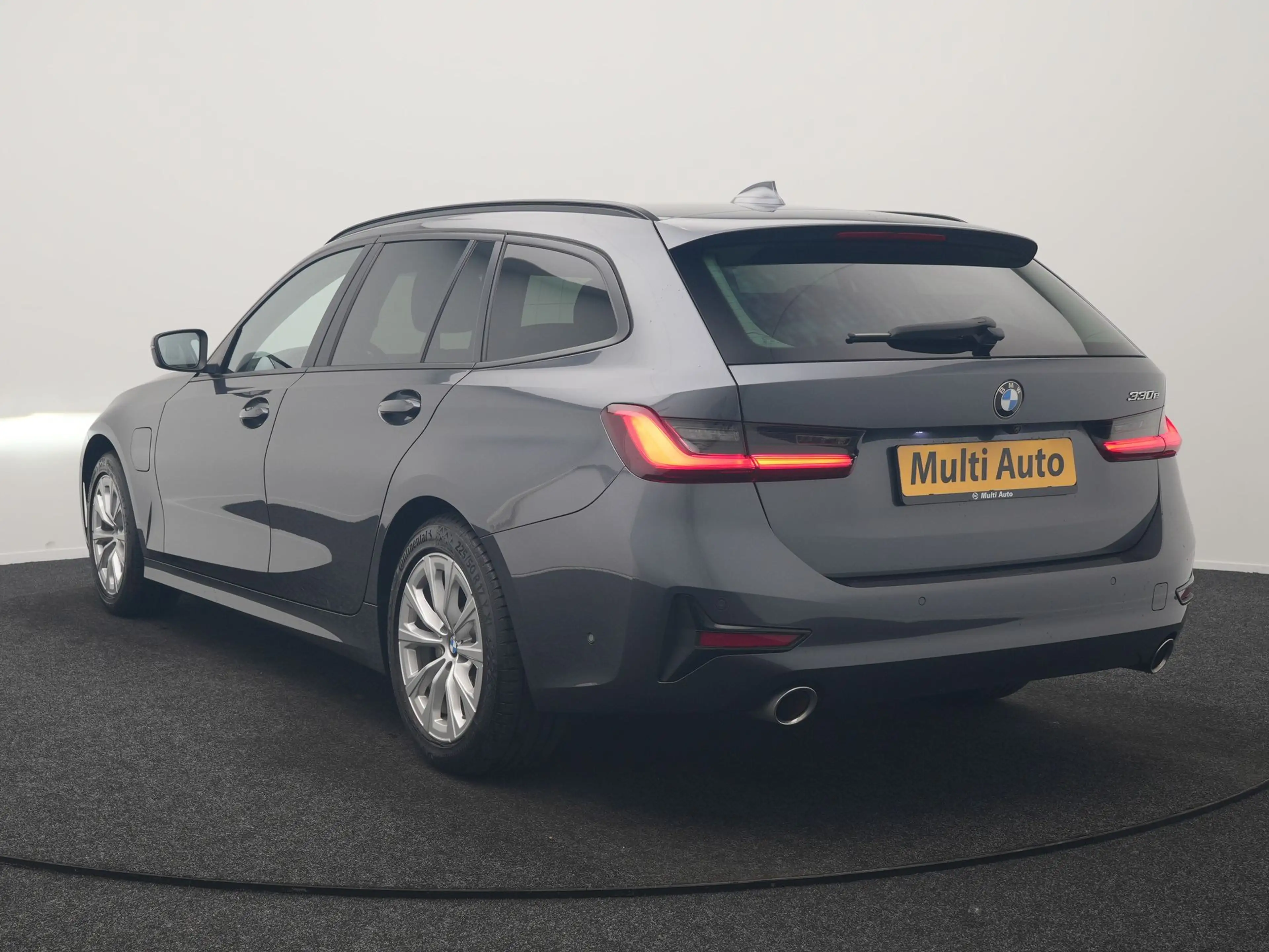 BMW 330 3-serie Touring 330e PHEV 293pk Dealer O.H. | Crui — photo 25