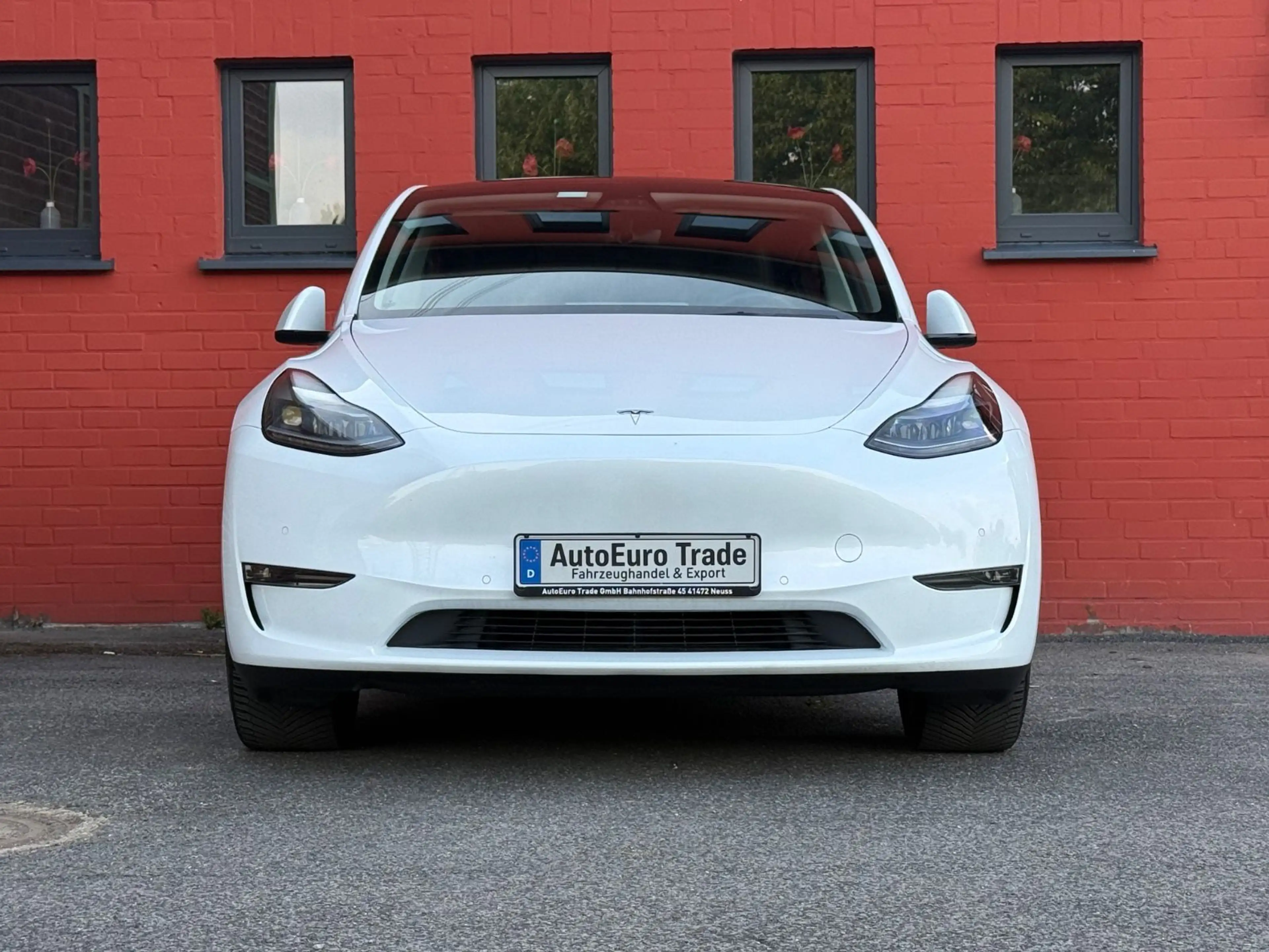 Tesla Model Y Long Range Dual AWD SOH 92% NEU TÜV — photo 5