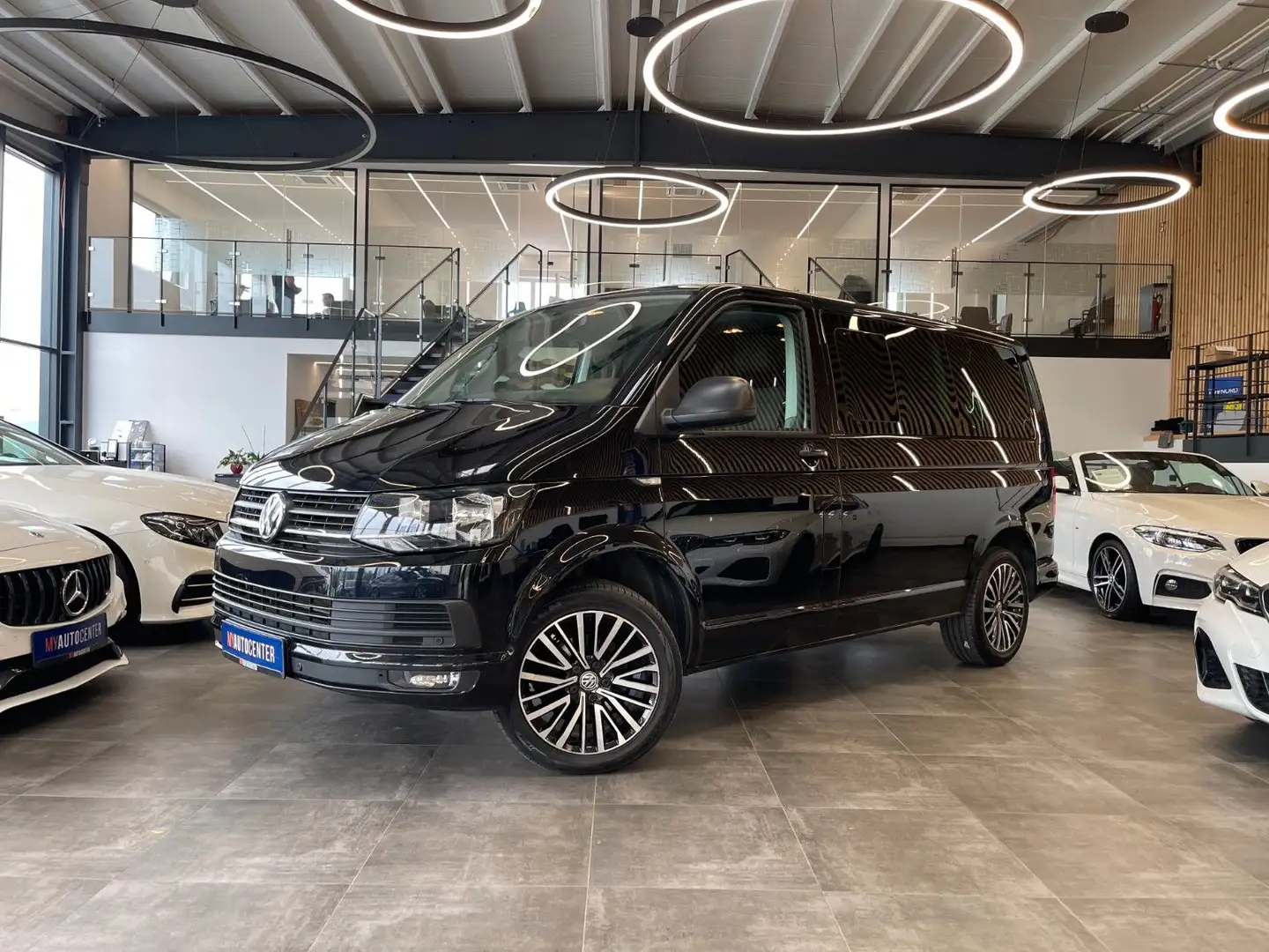 Volkswagen T6 Multivan *NAVI*KAMERA*AHK* Czarny - 1