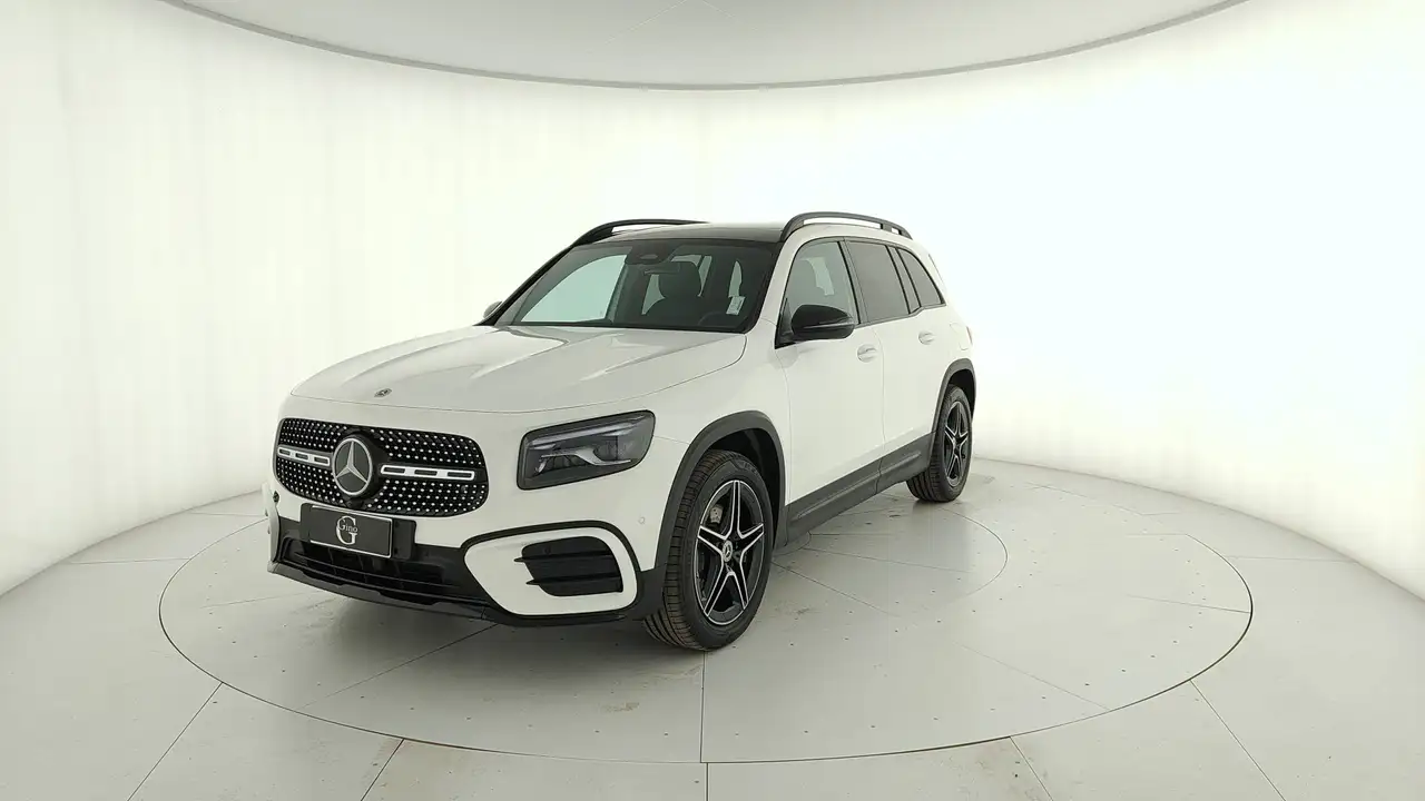 Mercedes-Benz GLB 2026
