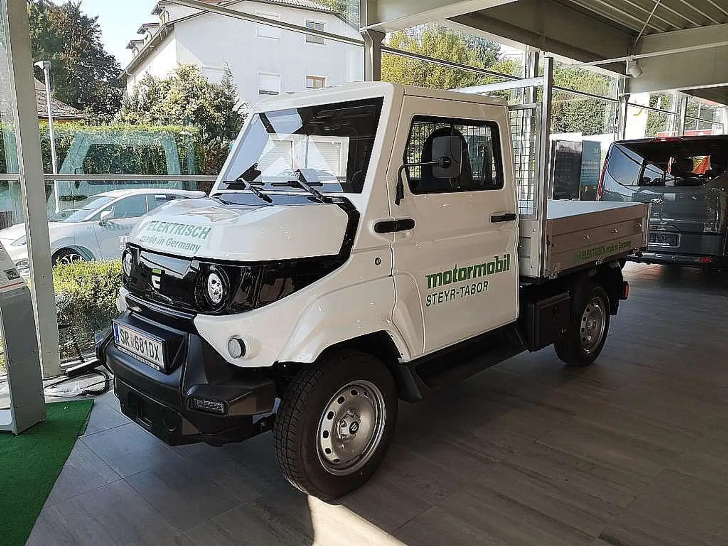 Evum Acar Pritschenwagen Weiß - 2