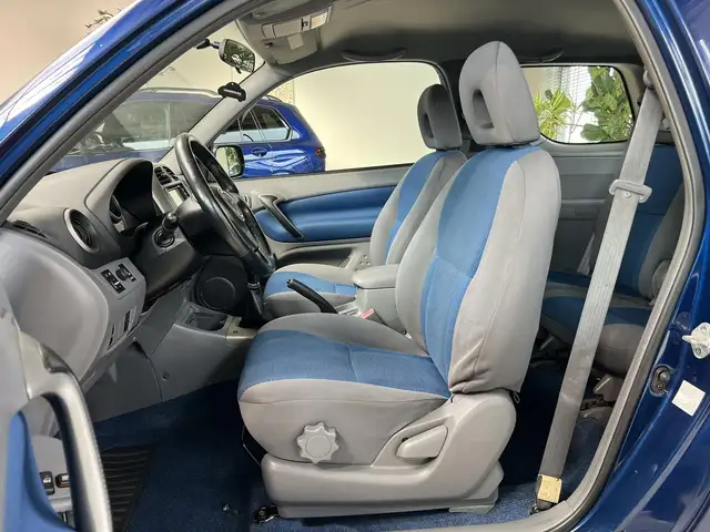 Toyota Rav4 view 13