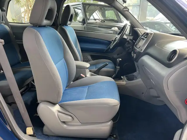 Toyota Rav4 view 15