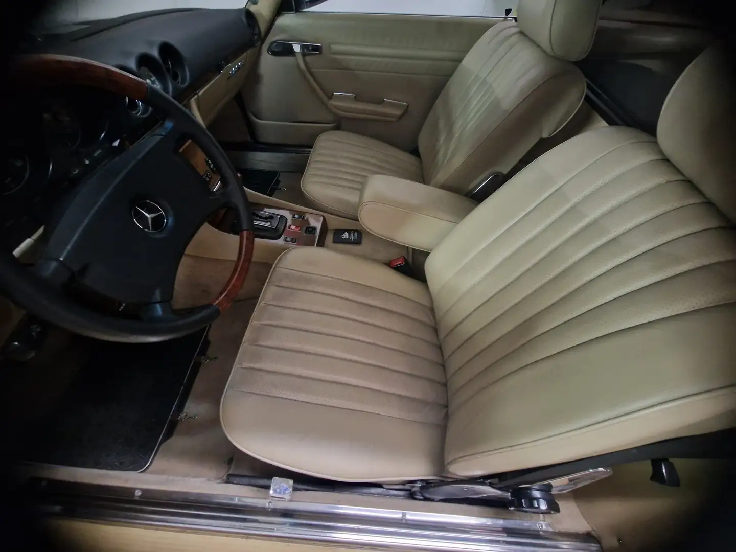 Mercedes-Benz SL 380 Roadster - 2