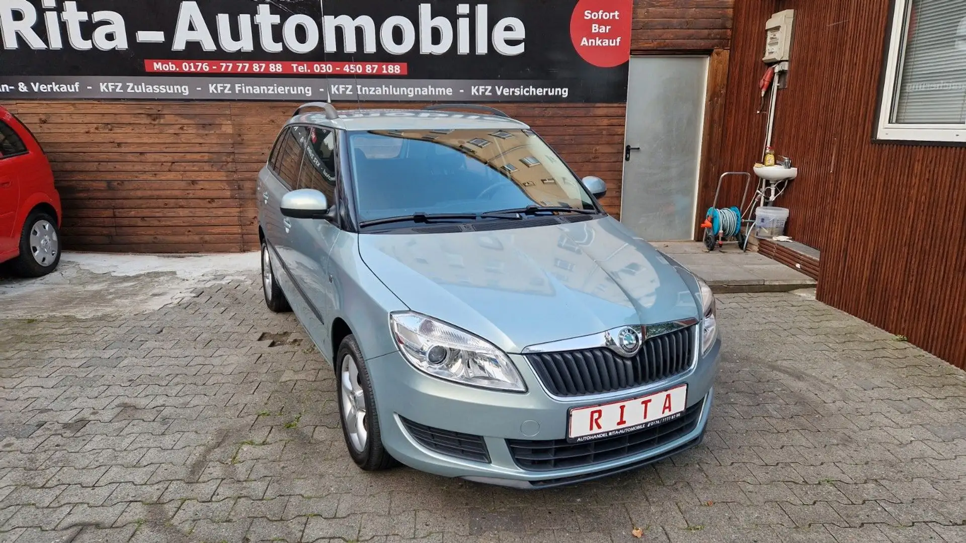 Skoda Fabia 1.2l TSI DSG 77kW Kombi, PDC, Tempomat - 1