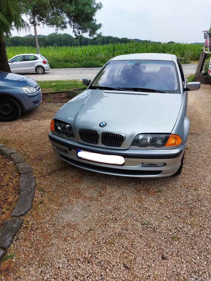BMW 323 323iA Pack - 2