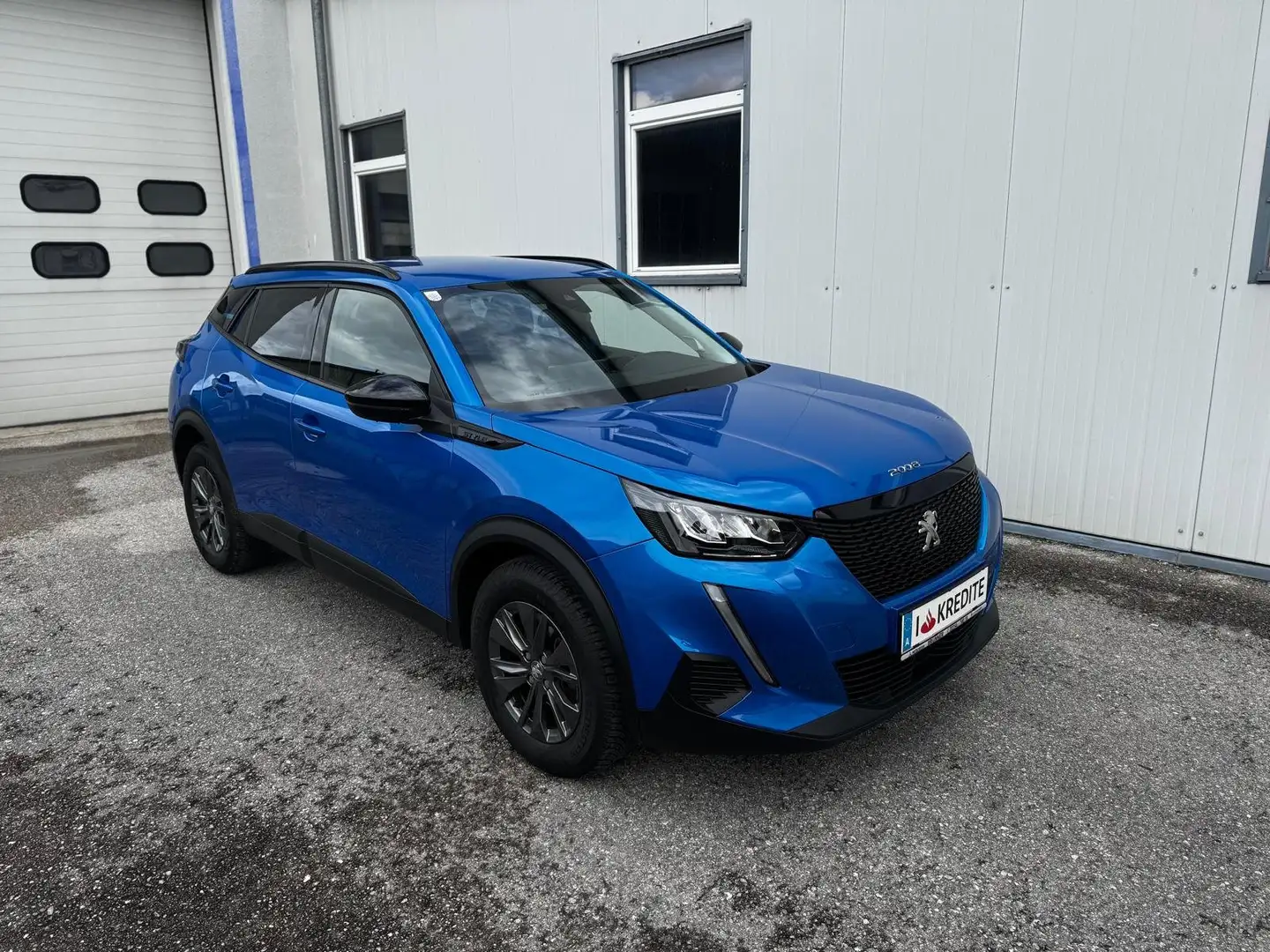 Peugeot 2008 PureTech 100 S Blau - 1