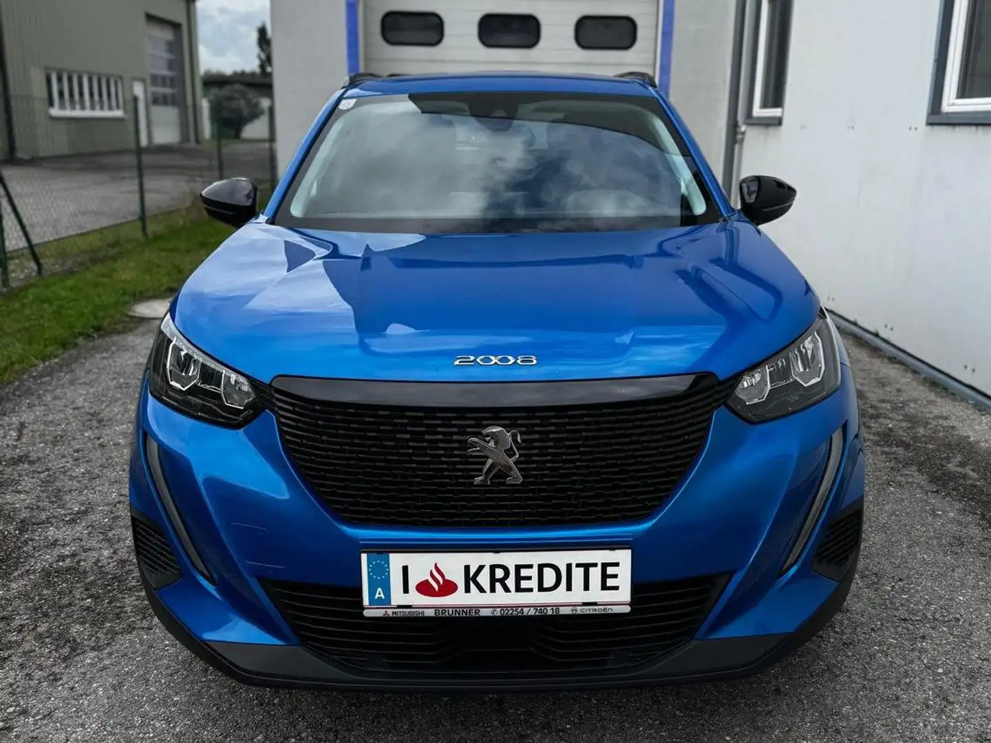 Peugeot 2008 PureTech 100 S Blau - 2