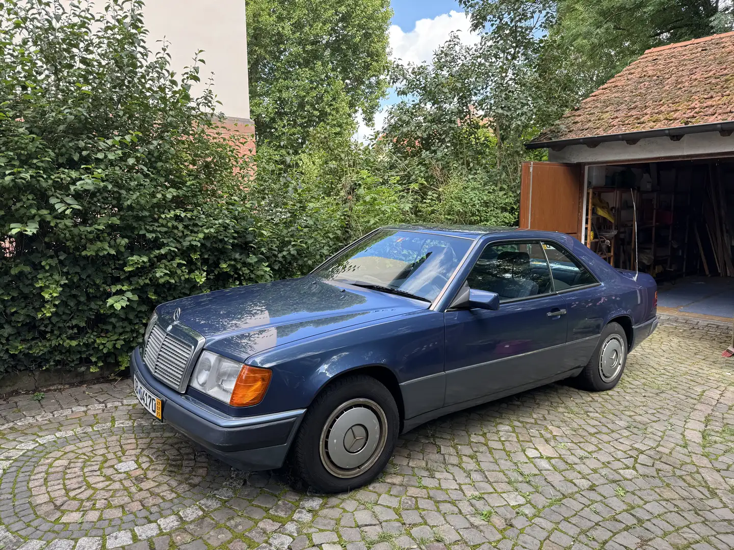 Mercedes-Benz CE 230 W124 | 1. Hand | H-Zulassung Oldtimer Garagenwagen - 1