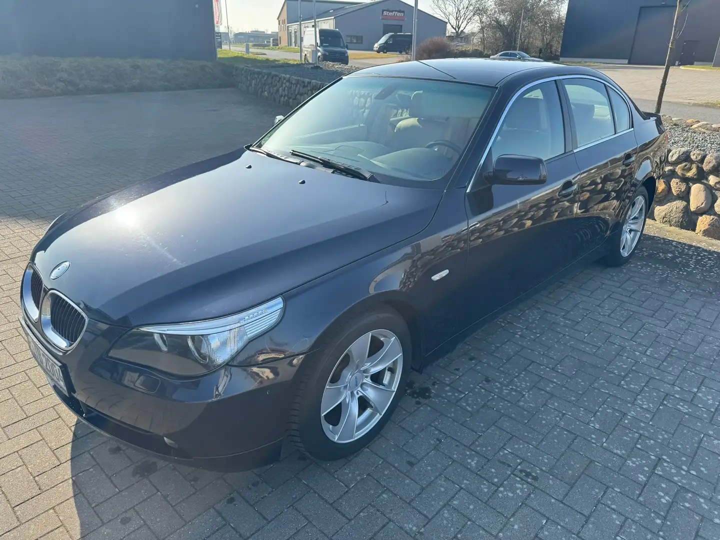 BMW 520 520i Modrá - 1