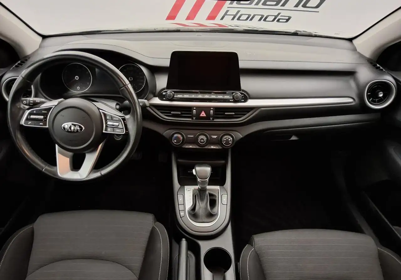 Kia Forte снимка Kia Forte