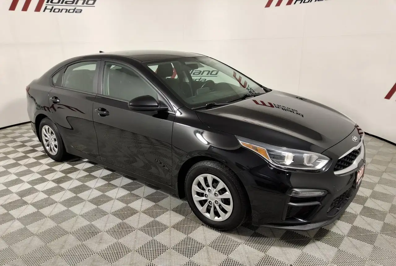 Kia Forte снимка Kia Forte
