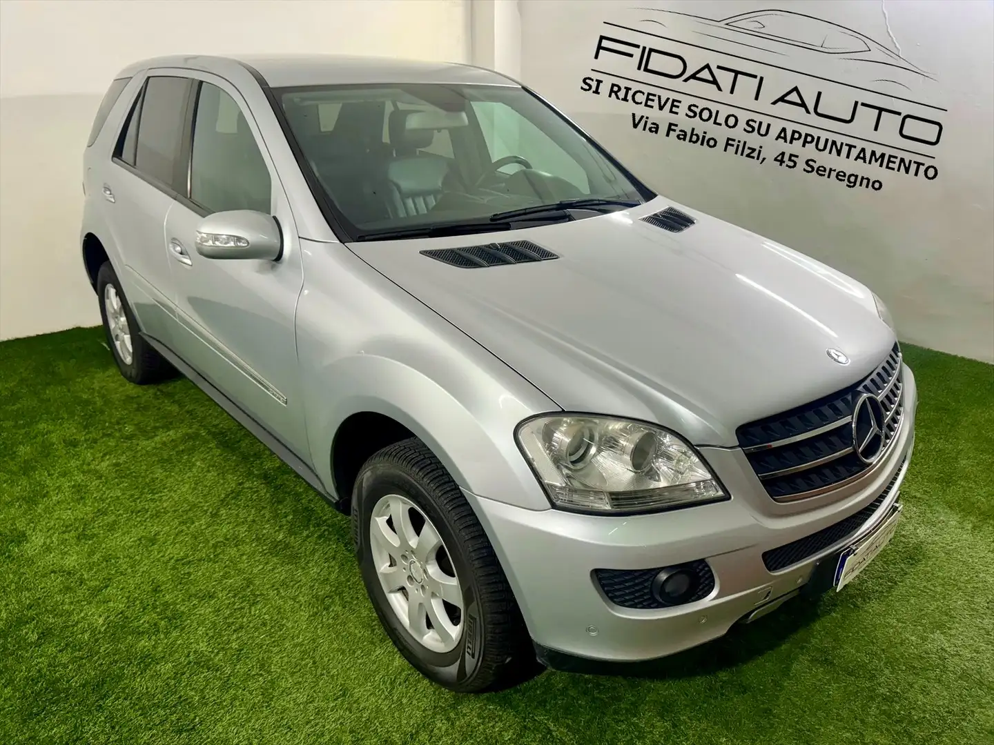 Mercedes-Benz ML 350 Classe M350 CHROME 4MATIC AUTOMATICO Argento - 1